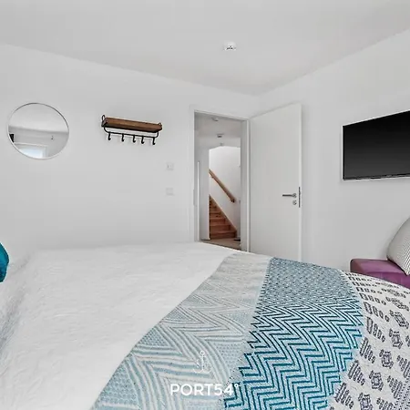 With 3 Bedrooms Olpenitz