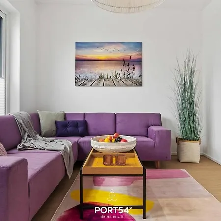 With 3 Bedrooms Hébergement de vacances *
