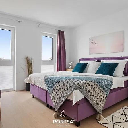 With 3 Bedrooms Hébergement de vacances *